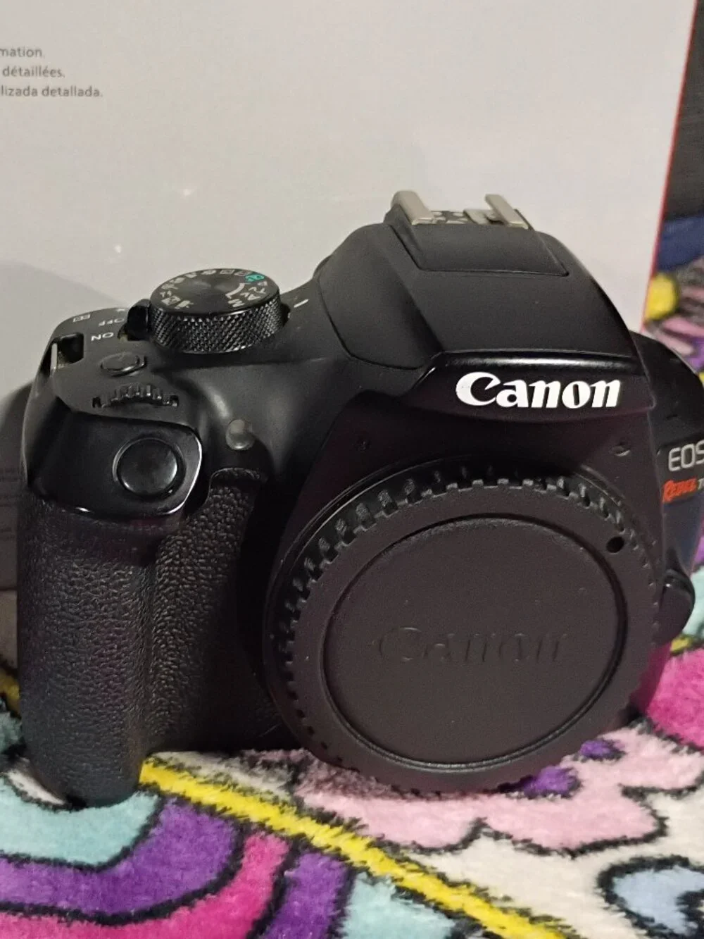 Canon t6 rebel body and charger
